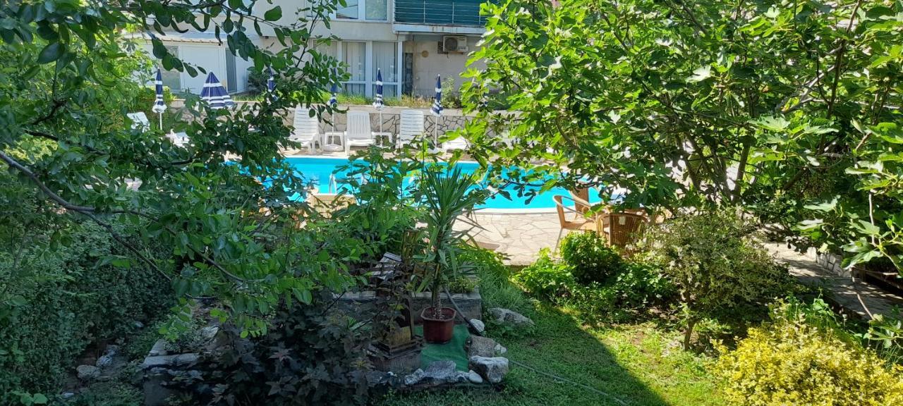 Семеен Хотел Атива - Family Hotel Ativa Lozeneț Exterior foto