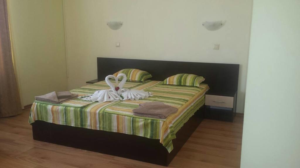 Семеен Хотел Атива - Family Hotel Ativa Lozeneț Exterior foto